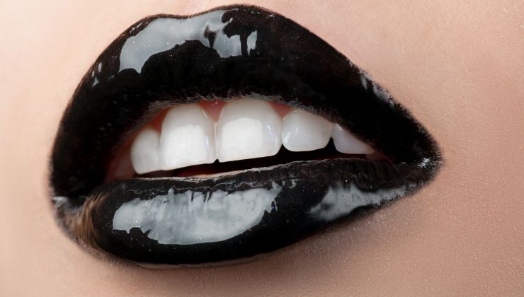 rossetto nero donne