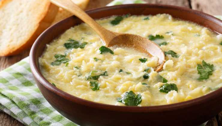 Ricetta stracciatella in brodo: un comfort food adatto alla stagione invernale