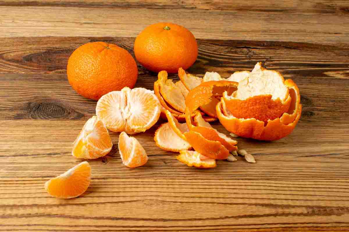 Con le bucce di mandarino puoi farci di tutto: ormai più nessuno le butta via