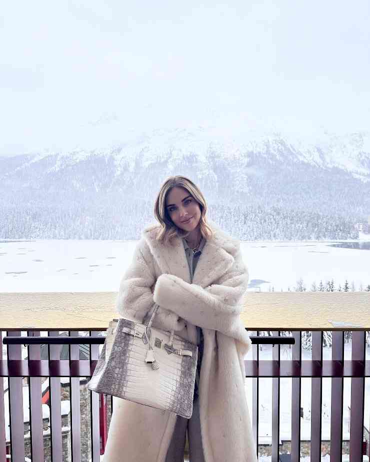 Chiara Ferragni St. Moritz borsa Birkin bianca