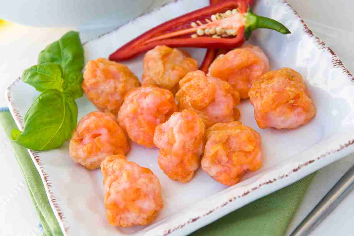 Antipasti di Natale con il salmone, 3 ricette semplici | Pourfemme Antipasti di Natale con il salmone, 3 ricette semplici | Pourfemme