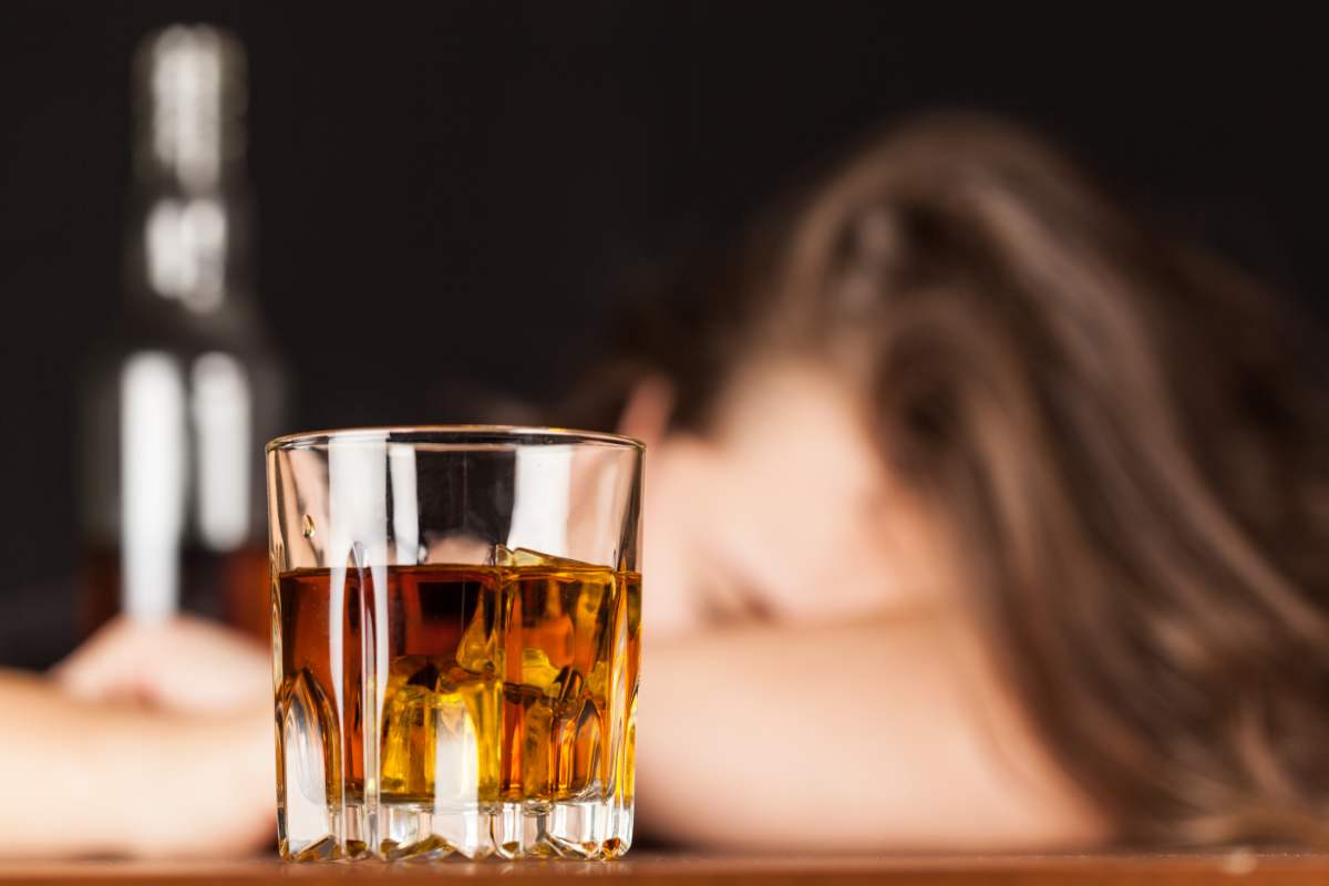 Bere senza hangover, arriva la pillola che dimezza il livello di alcol