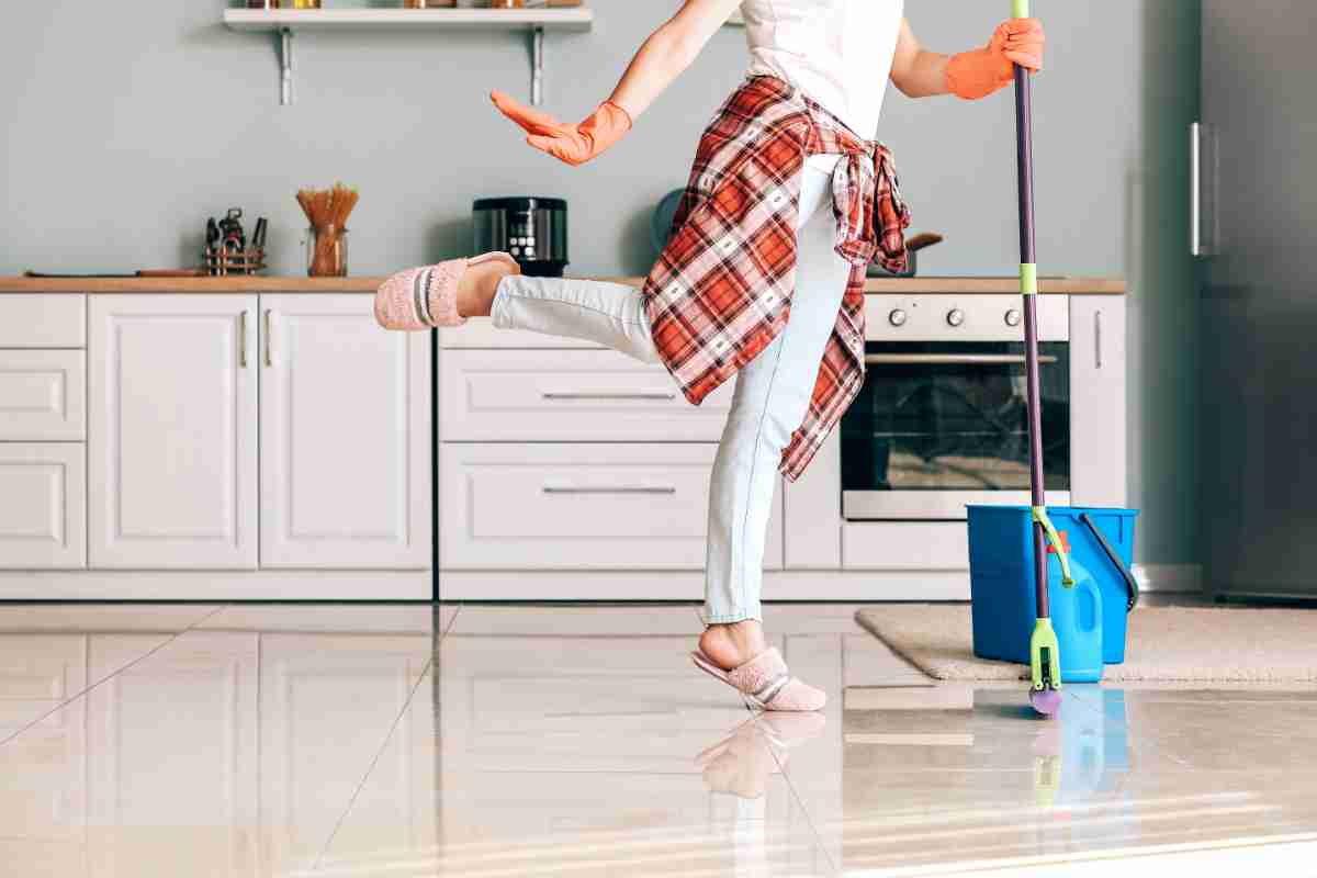 Come pulire la cucina con metodi naturali