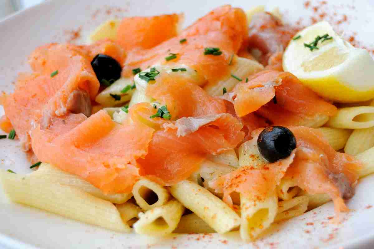 Pasta con il salmone ricetta
