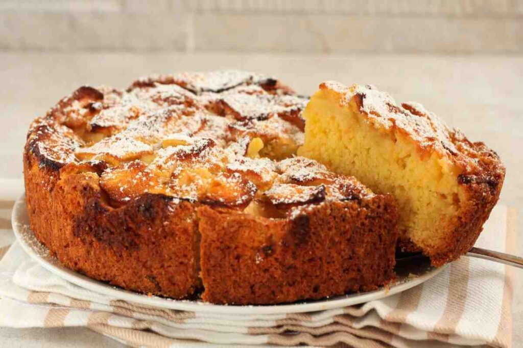 Torta di mele: ricetta della nonna veloce | Pourfemme