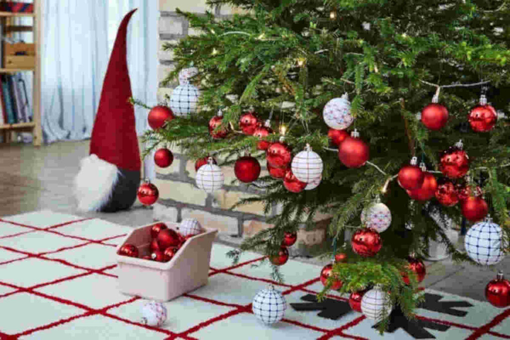 Albero Di Natale Finto Che Sembra Vero Albero di Natale vero di IKEA per prepararsi alle feste natalizie