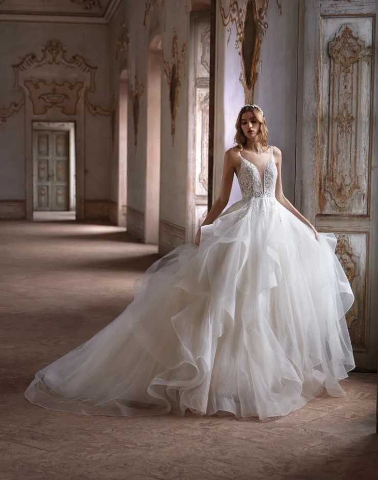 modella abito da sposa