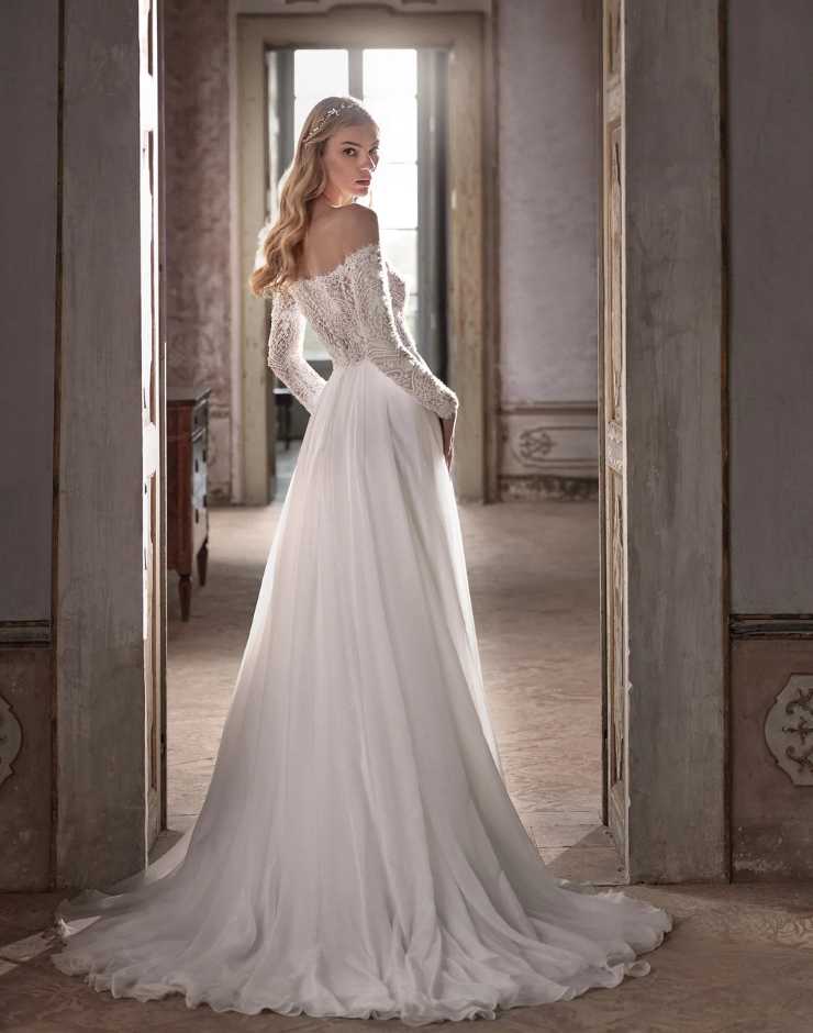 modella abito da sposa