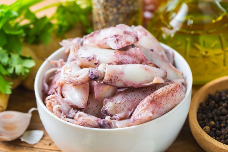 ciotola di calamari