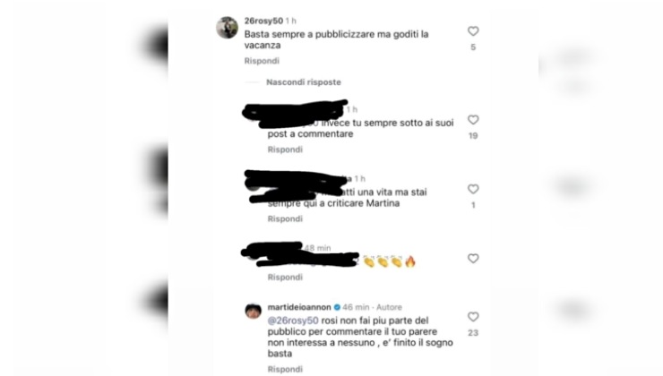 Botta e risposta social di Martina De Ioannon