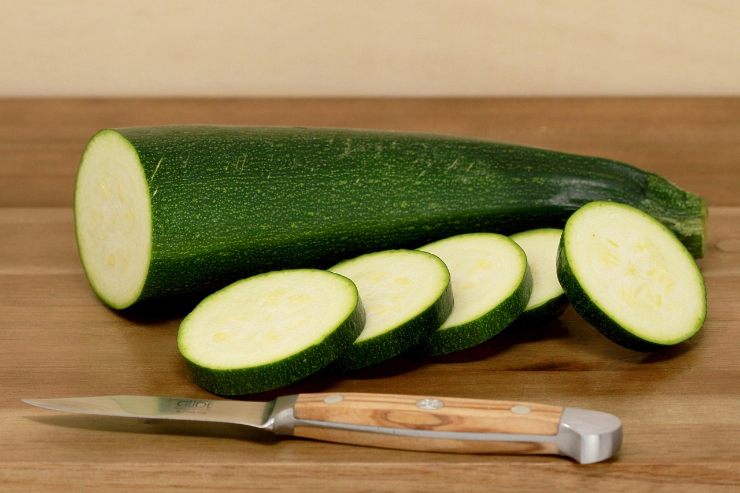 zucchine a rondelle crude