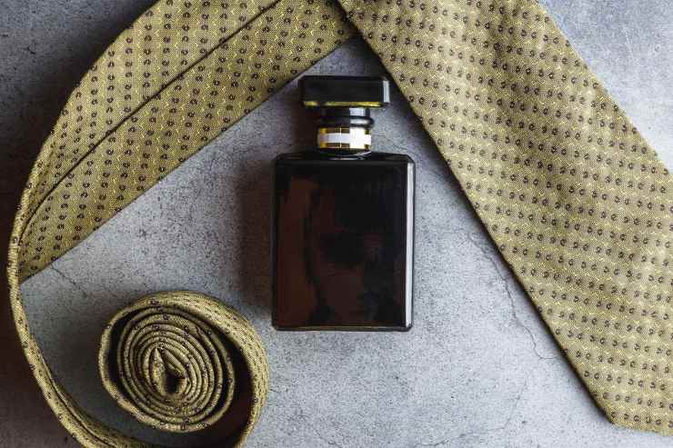 profumo e cravatta