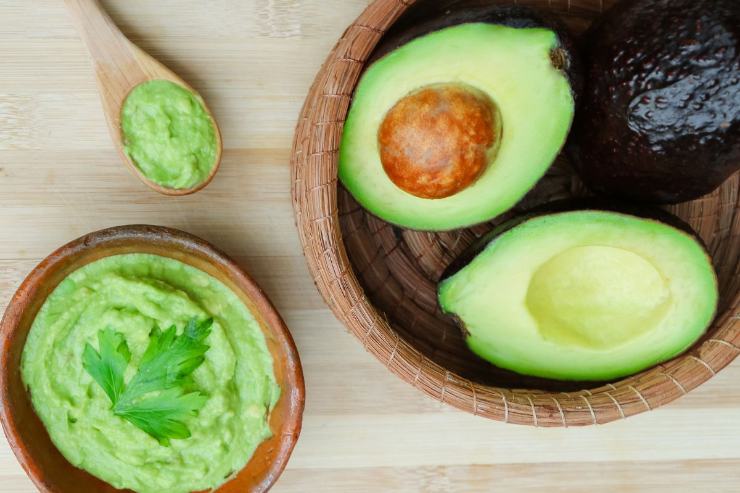 avocado e salsa guacamole