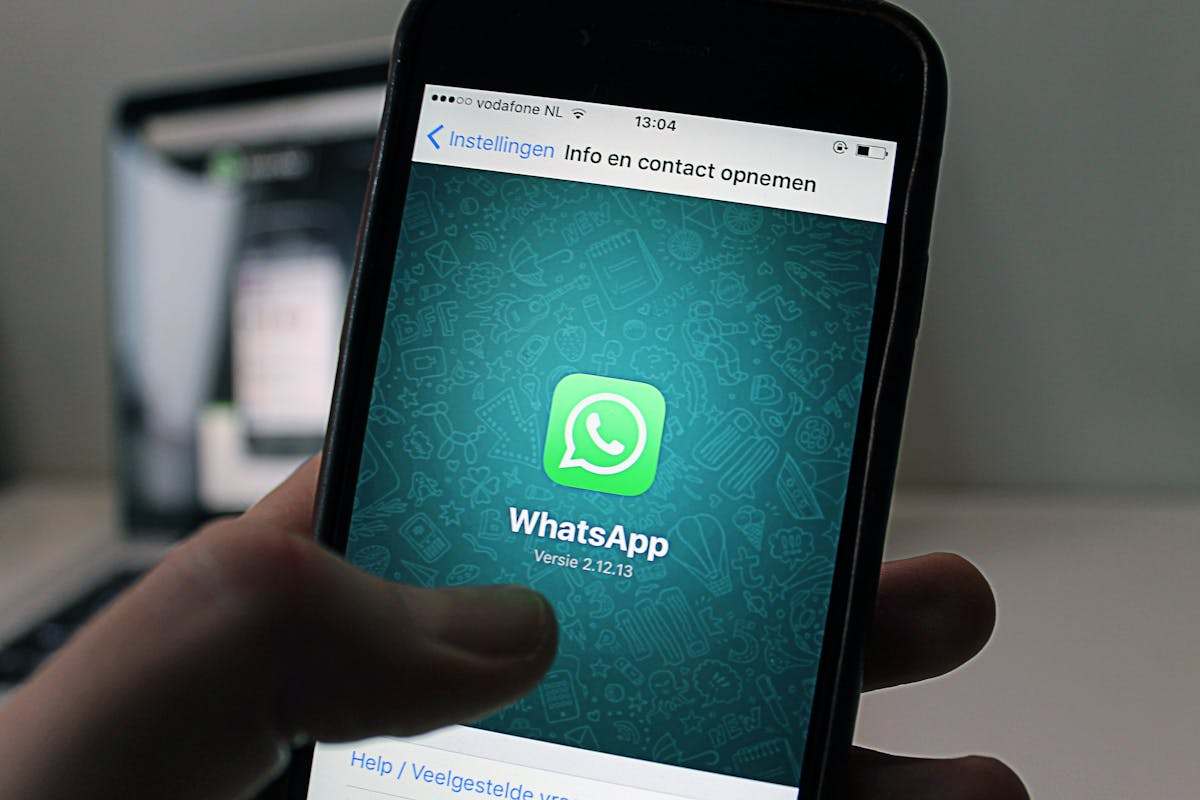 schermata whatsapp su celllulare