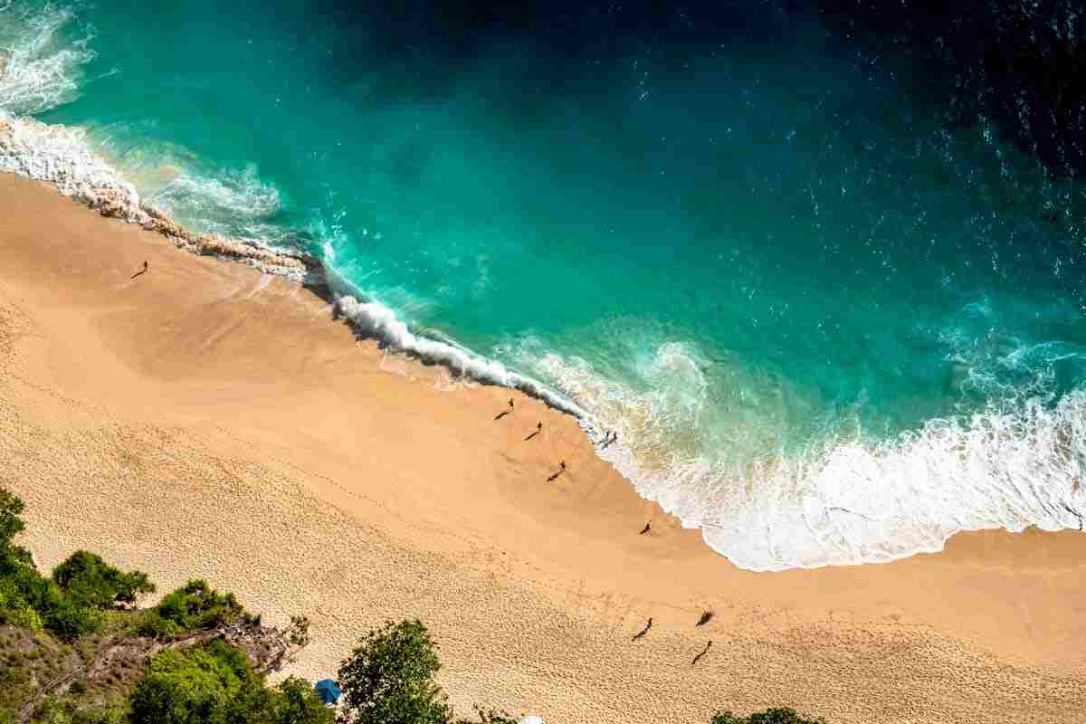 Spiaggia di Bali presa dall'alto