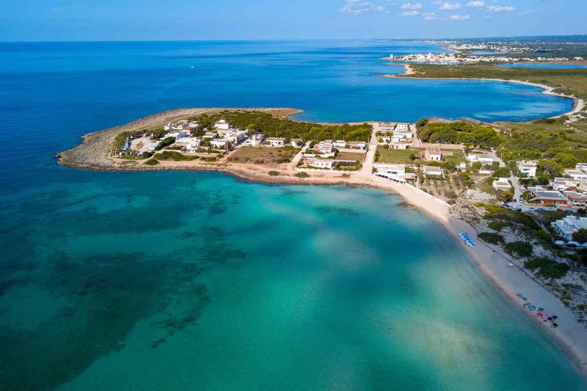 visione aerea di Pescoluse una delle spiagge pugliesi più belle