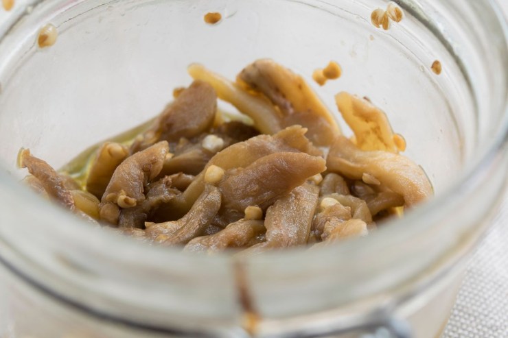 melanzane sott'olio barattolo