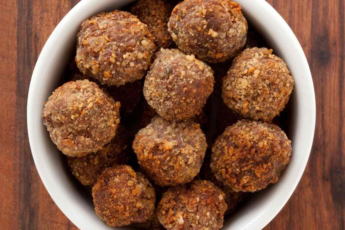 ciotola con polpette
