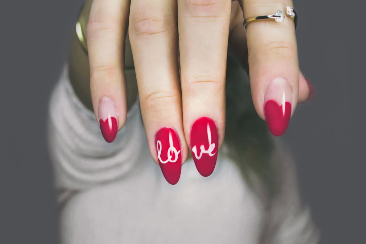 unghie rosse