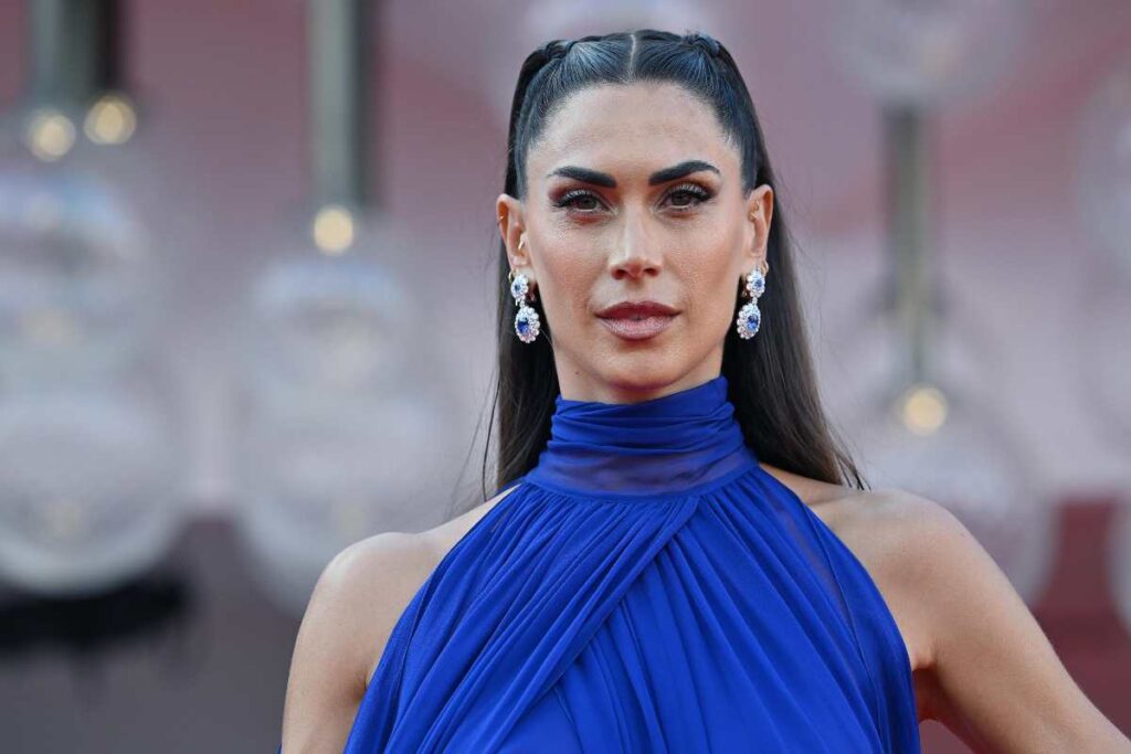 Melissa Satta incinta? Lei sfila sul red carpet così, "il vestito dice