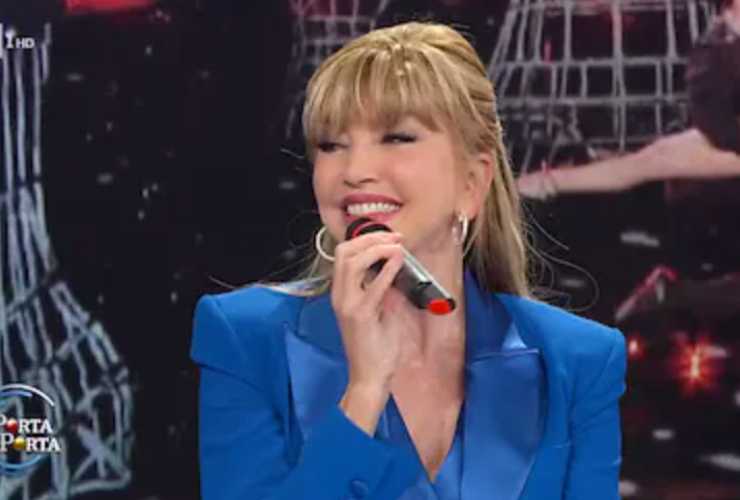 Milly Carlucci a Ballando con le Stelle porta lei - Pourfemme.it