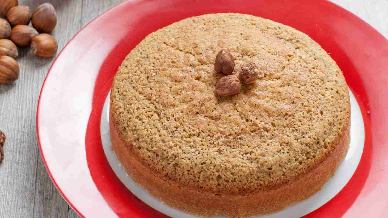 Pan di spagna alla nocciola pourfemme.it