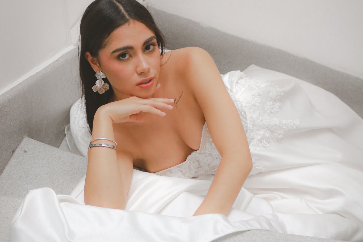 sposa distesa