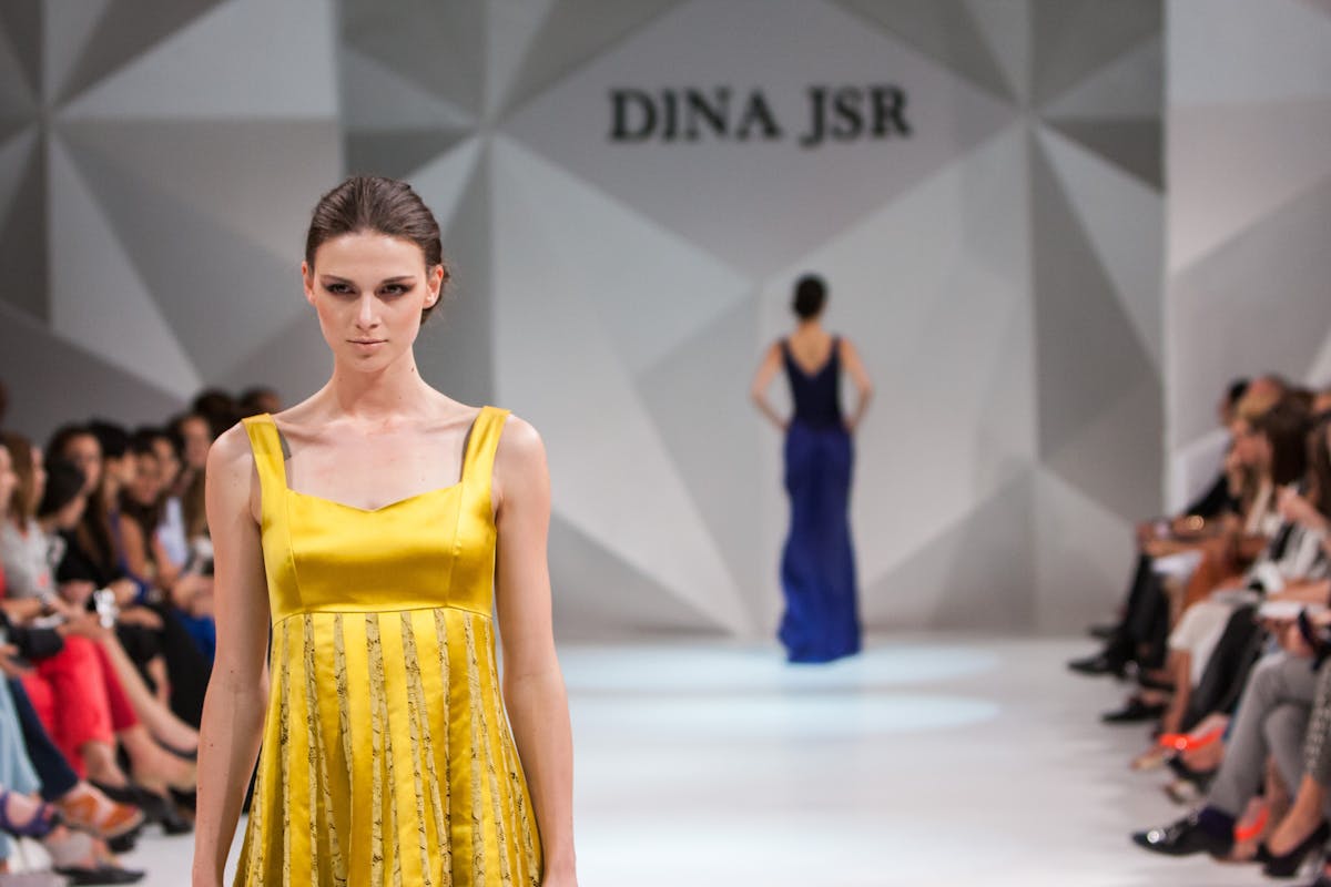 donne in passerella