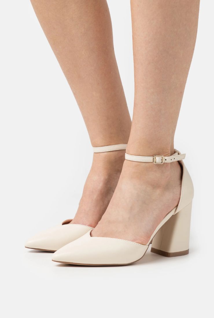 Scarpe con tacco beige