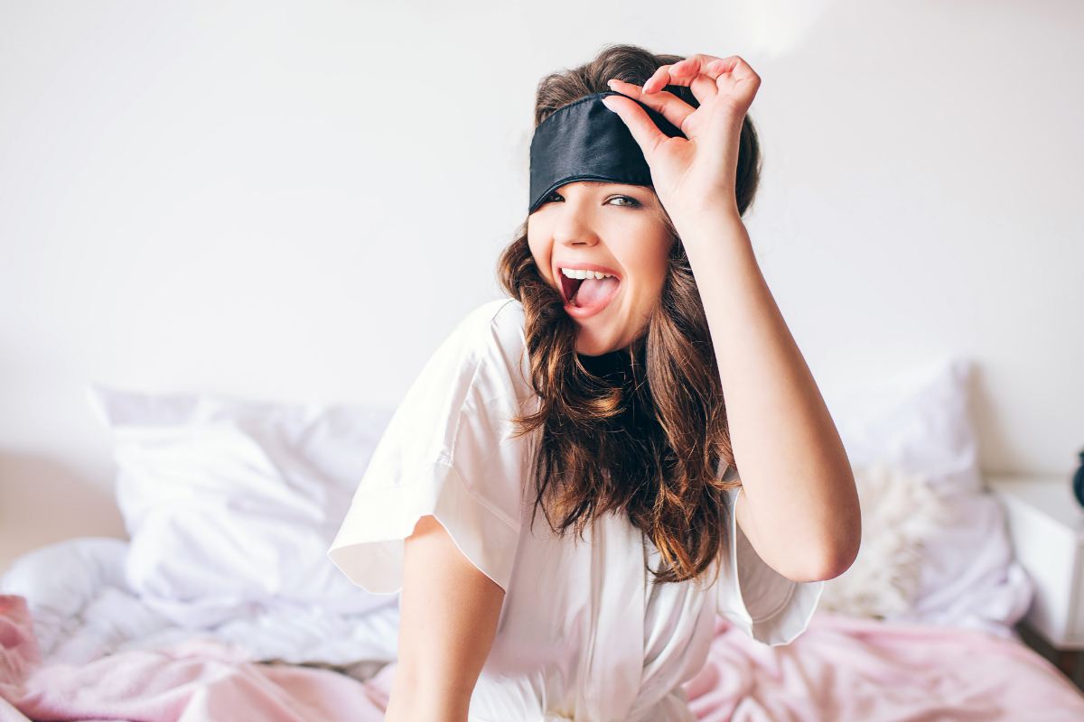 Donna appena sveglia