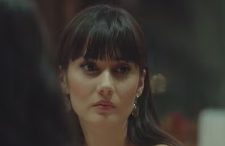 Zeynep di Forbidden Fruit