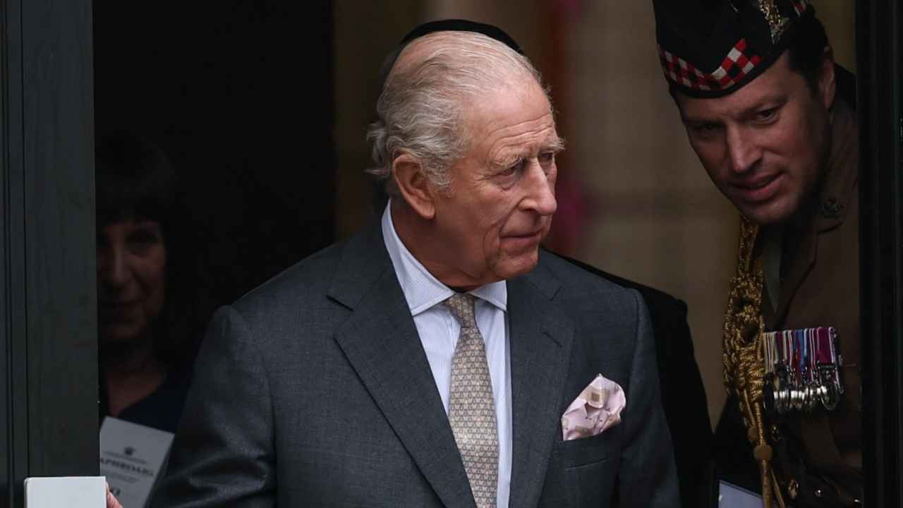 Il piano malefico di Carlo contro Harry - Pourfemme.it