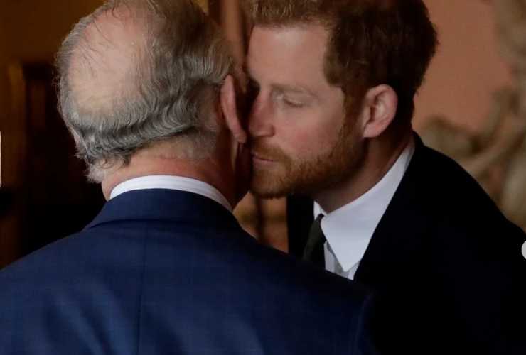 Il piano malefico di Carlo contro Harry - Pourfemme.it
