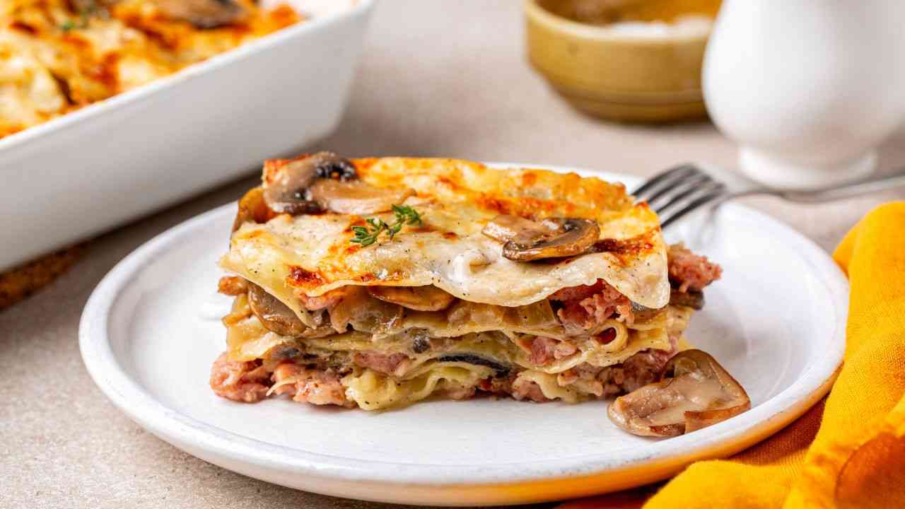 Lasagne salsicce e funghi pourfemme.it