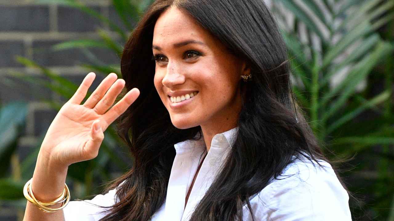 Meghan Markle bianco come colore del 2025 - Pourfemme.it
