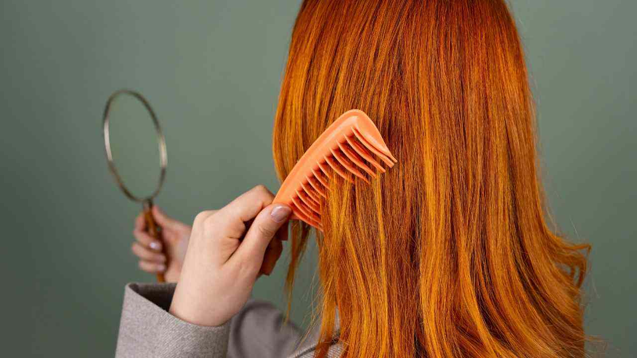 Olio sui capelli anticaduta - Pourfemme.it