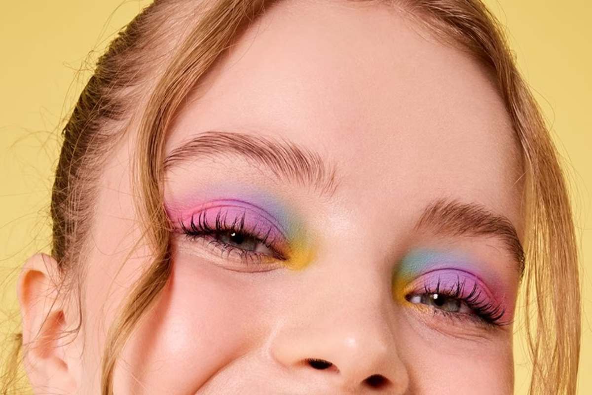 modella Essence