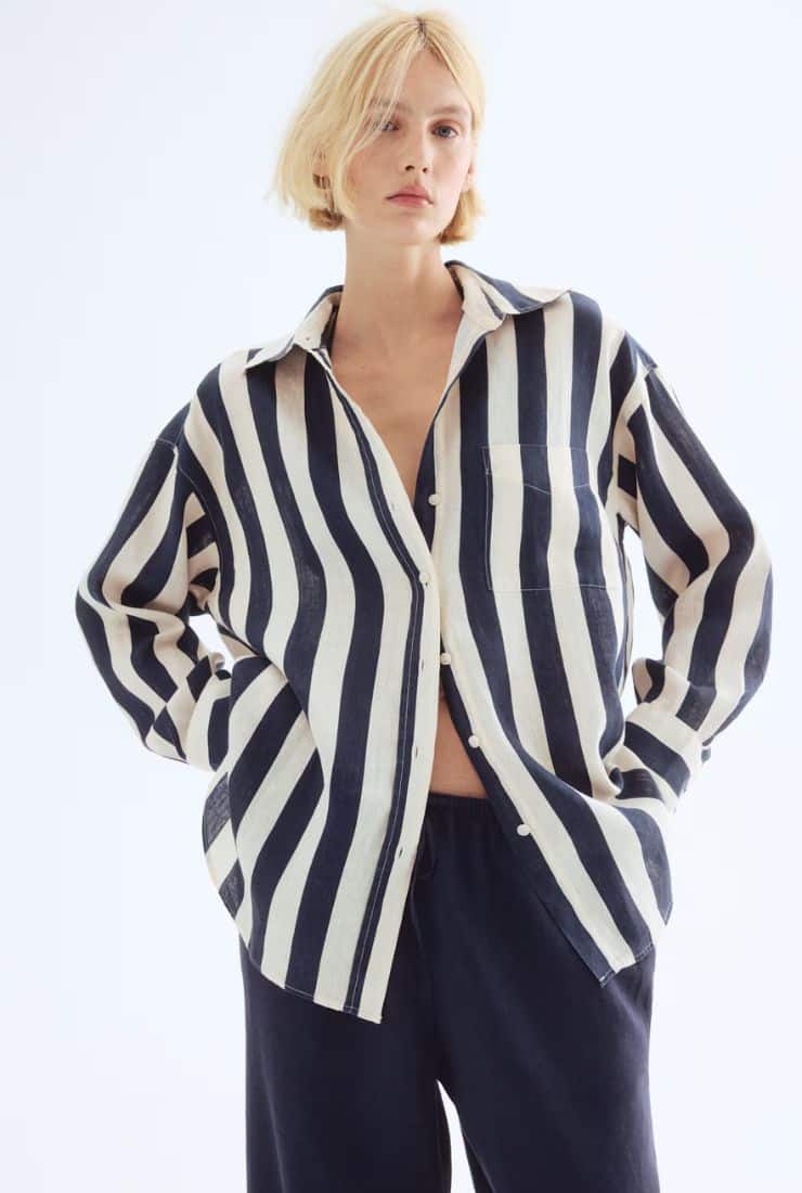 donna con camicia
