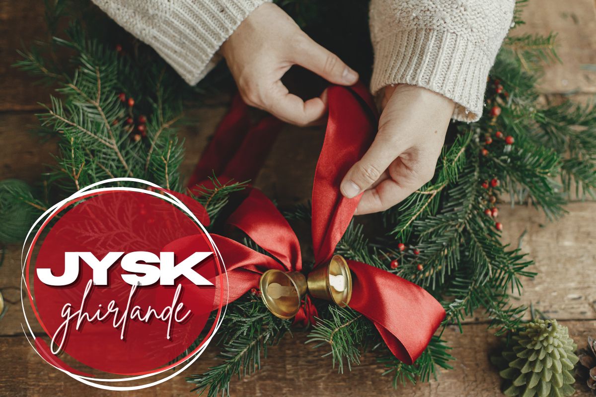 Donna che sistema ghirlanda