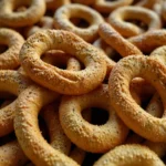 Taralli pugliesi: uno tira l'altro, dal seme di finocchio al gusto "assassina"