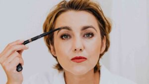 Sopracciglia sempre perfette con questo trucco - Pourfemme.it