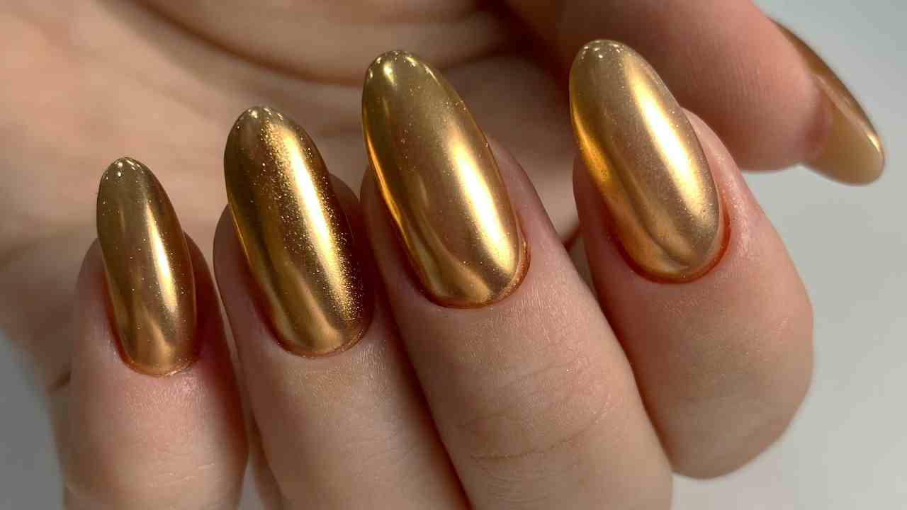 Come togliere il semipermanente dalle unghie - Pourfemme.it