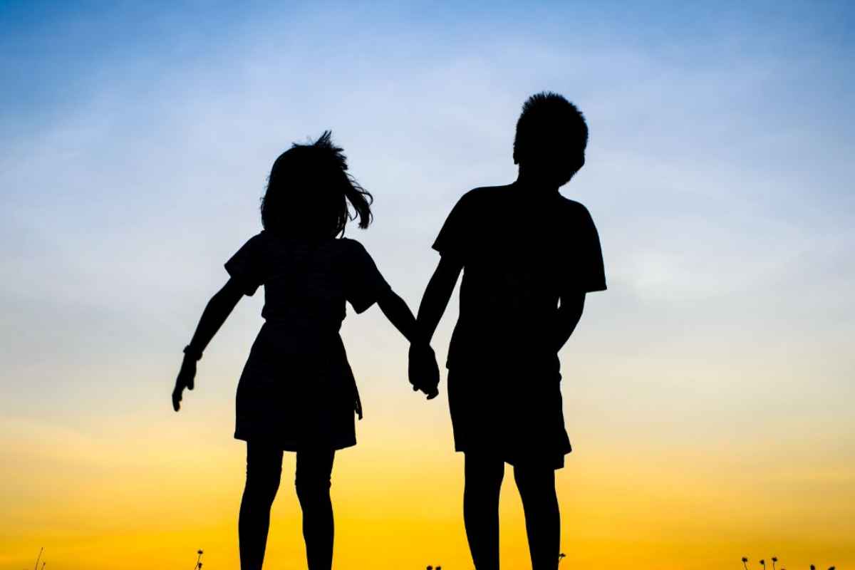 Primogeniti vs secondogeniti: cosa dice la scienza sulla salute (e perché non è così semplice)