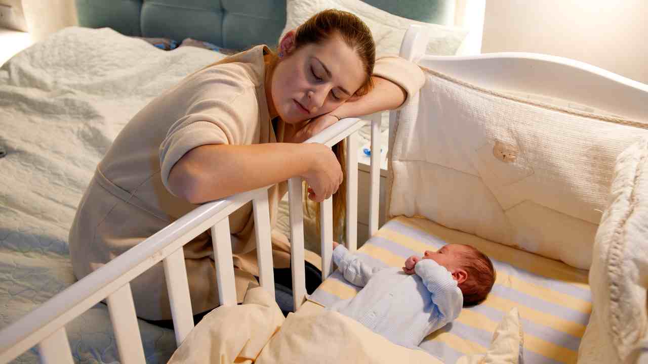 post partum cosa fare se il bambino si sveglia la notte - Pourfemme.it