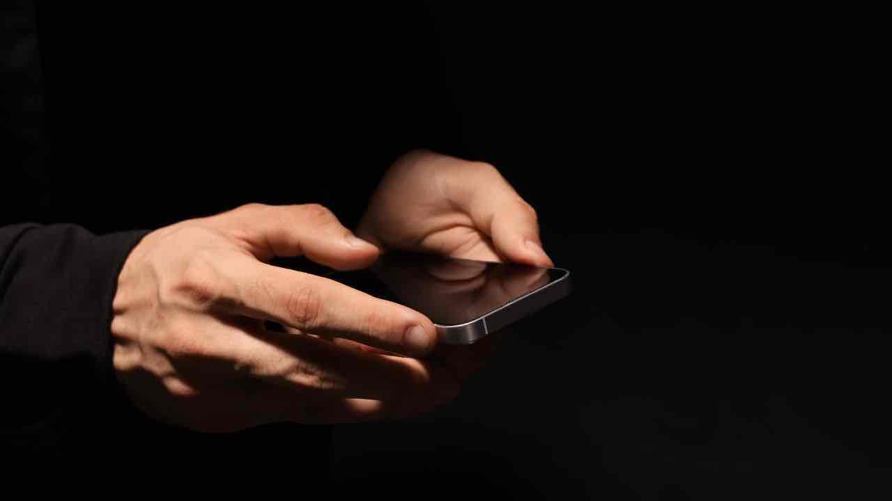 spiare il telefono