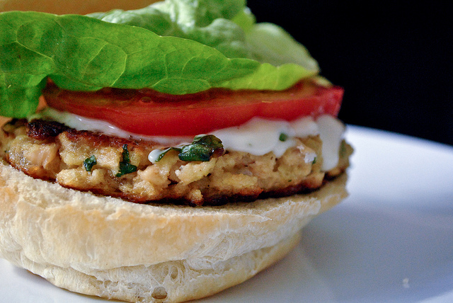 Burger di pesce ricetta