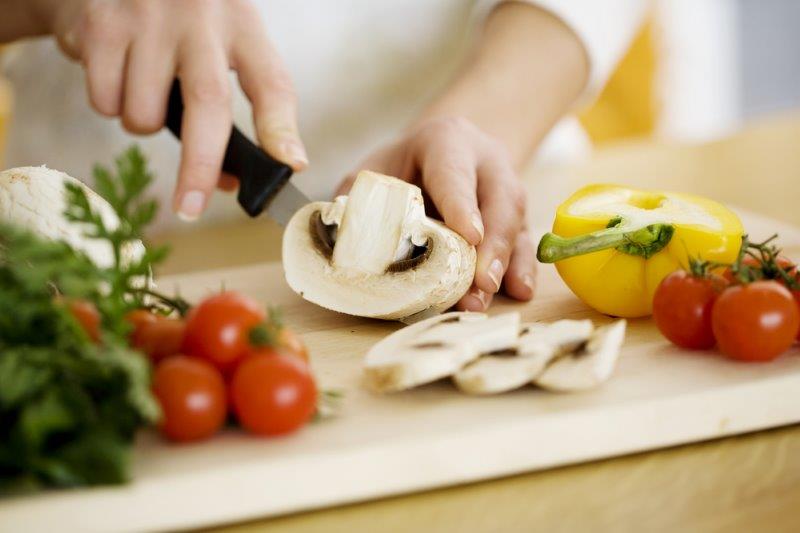 Come tagliare le verdure: le tecniche più utilizzate in cucina