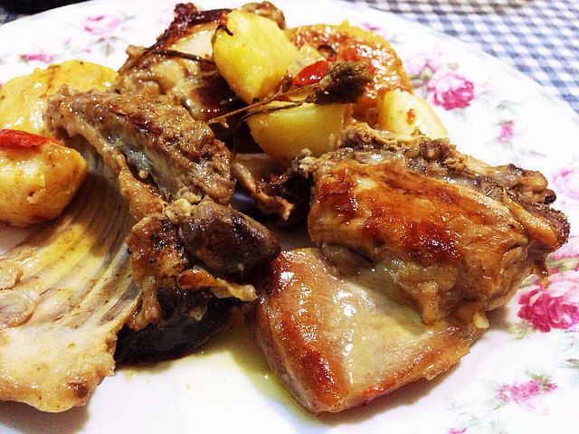 Coniglio al forno con patate
