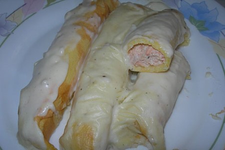 Rotolo di crepes al salmone
