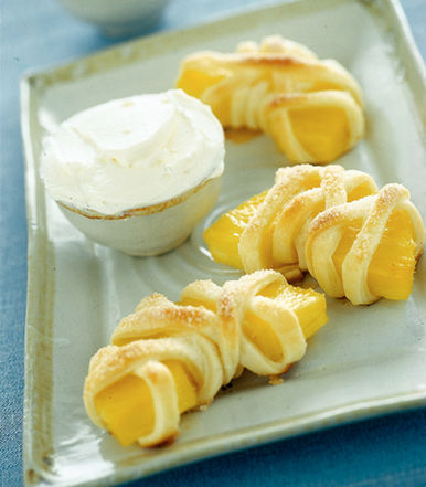 Mezzelune di ananas